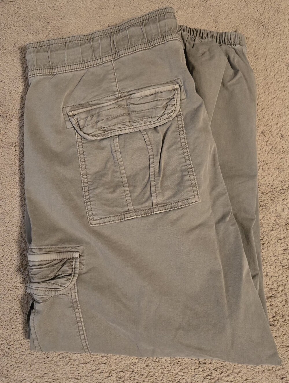 American Eagle Cargo Pants